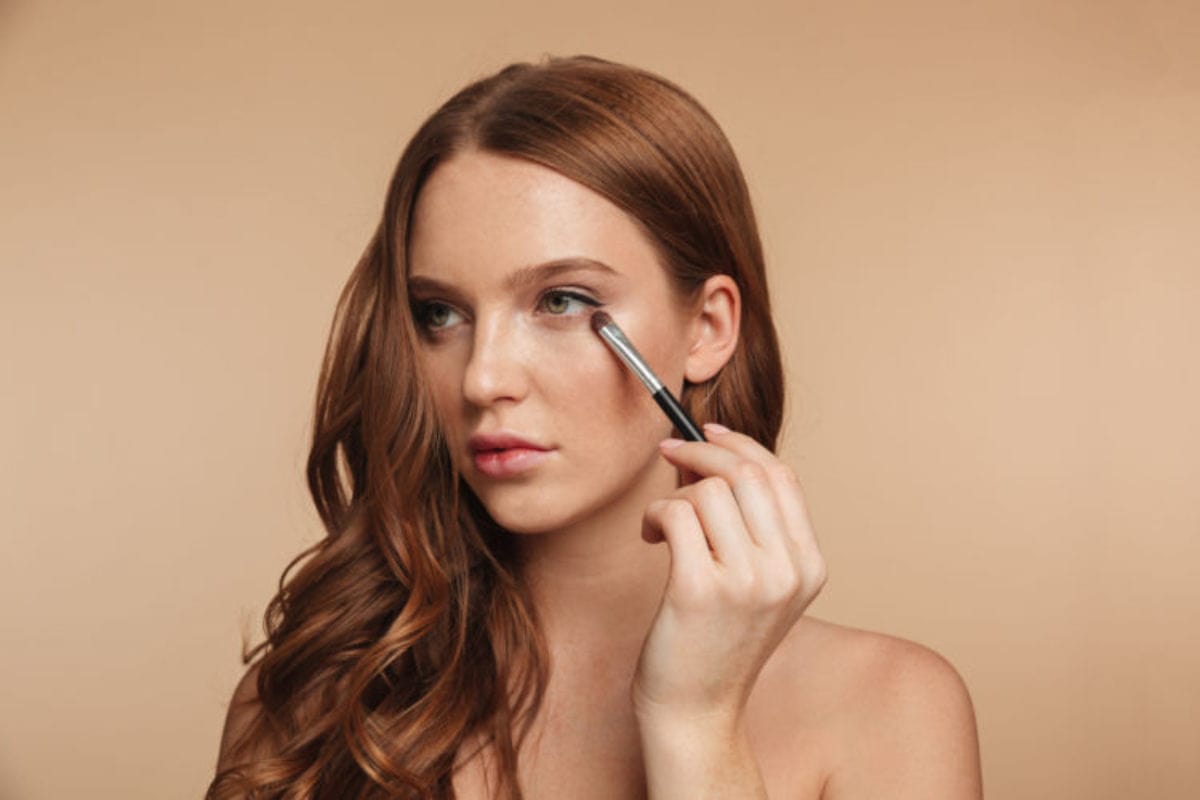 This is 5 Top Tips to Shape Eyebrows